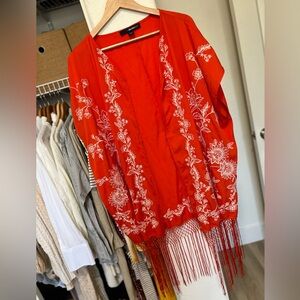 DENIM 24/7 Fringe
Embroidered Kimono